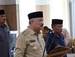 Bupati Pirang Ambil Sumpah Pejabat Administrator dan Pengawas