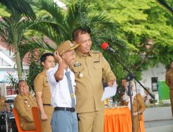 Disiplin Saat Deklarasi, Seorang Pelajar dapat Penghargaan Topi Wali Kota