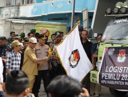 Bupati Wajo Berangkatkan Logistik Pemilu Menuju Tiap Kecamatan