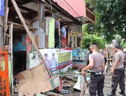 Polres Pelabuhan Makassar Bedah Rumah Milik Warga di Malimongan Lewat Program Kapolda Sulsel Peduli