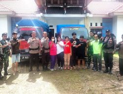 TNI-Polri Kolaborasi Kawal Ketat Distribusi Logistik Pemilu ke Gudang KPU Tana Toraja