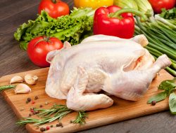 Ini Dia 5 Bagian Ayam yang Sebaiknya Tidak Anda Konsumsi Secara Berlebihan