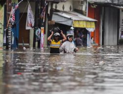 Jakarta Banjir Parah Hantam 2 RT dan 4 Ruas Jalan