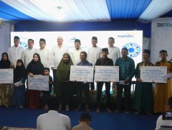 Mandiri Group Salurkan 1.750 Santunan di Area Sulawesi dan Maluku