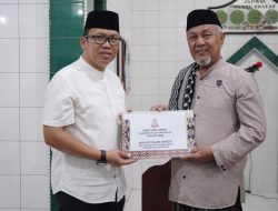 Gelar Safari Ramadan, Camat Rappocini Sampaikan Program Pemkot Makassar ke Jemaah