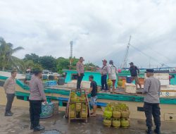 Waspada Cuaca Ekstrem, Polres Pelabuhan Makassar Berikan Imbauan dan Larangan Melaut
