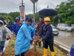 Kompensasi Revitalisasi Karebosi, Dispora Tanam 2024 Batang Pohon Hijaukan Makassar