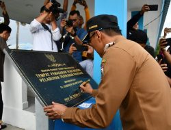 Prof Zudan Resmikan Sejumlah Fasilitas di Pelabuhan Perikanan Banggae Majene