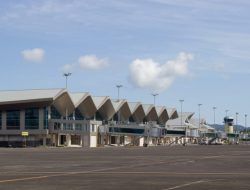 Gunung Ruang Erupsi, Bandara Sam Ratulangi Ditutup Akibat Terdampak Abu Vulkanik