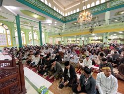 Keluarga Besar UMI Gelar Salat Idul Fitri di Masjid Umar bin Khattab