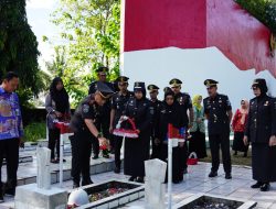 Peringati Hari Bhakti Pemasyarakatan Ke-60, Rutan Pangkajene Tabur Bunga di TMP Mangilu