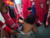 Damkar Makassar Berhasil Evakuasi Bocah Perempuan yang Terjebak Dalam Mesin Cuci