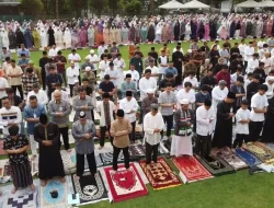 Ribuan WNI Laksanakan Salat Idul Fitri di KBRI Bangkok