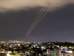 Iran luncurkan lebih dari 300 drone dan rudal ke Israel