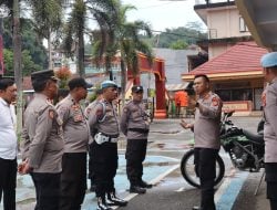 Dukung Pelayanan Masyarakat, Kapolres Tator Serahkan 2 Unit Trail Ke Polsek Simbuang