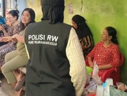 Sambang Warga, Polisi RW Polres Pelabuhan Makassar Kedepankan Imbauan Pilkada Serentak 2024