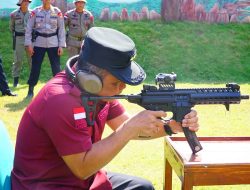 Kemenkumham Sulsel Gandeng Brimob Polda Sulsel Latih Petugas Jaga Lapas/Rutan dan LPKA Menembak