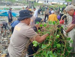 Pemkot-TNI-Polri Kolaborasi Bersih-bersih Pantai Peringati Hari Lingkungan Hidup Sedunia