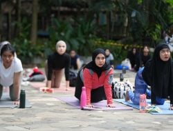 Gelar Morning Yoga, BWP Jadi Tempat Olahraga Outdoor yang Nyaman