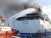 KM Umsini Kebakaran Saat Sandar di Pelabuhan Soekarno-Hatta Makassar, Penumpang Berhamburan