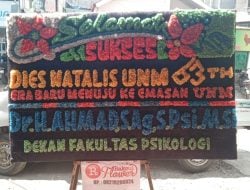 Beriklan di Harian Rakyat Sulsel Sepaket dengan Papan Ucapan Bunga