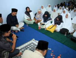 Ratusan Ibu-ibu Majelis Taklim Doakan Rusdin Abdullah jadi Wali Kota Makassar