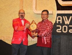 Kembangkan Usaha Masyarakat Desa Lampoko, PLN Kembali Raih Penghargaan Nusantara CSR Awards 2024 Kategori Platinum Plus