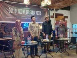 Gelar Coffe Night Bersama Media, Ketua KPU Sulbar Perkenalkan Tagline dan Maskot Pilkada 2024