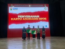 Penyerahan Simbolis Kepesertaan BPJS Ketenagakerjaan Pada Peserta KKN Unhas Tahun 2024