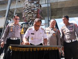 Danny Pomanto Resmikan Tugu Ikan Knalpot Brong di Fly Over