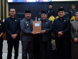 Pemkab Gowa Serahkan Ranperda RPJPD 2025-2045 dan Perubahan Susunan Perangkat Daerah ke DPRD