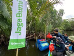 Telkomsel Lanjutkan Program CSR dengan Aksi Bersih Sampah Sungai Pute di Maros