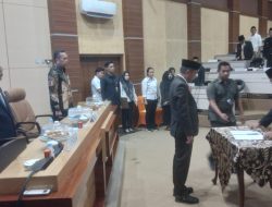 Lantik Iwan Asaad Jadi Dewas PAM Tirta Karajae, Pj Wali Kota Parepare Pesankan Pentingnya Inovasi