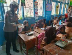 Program Berbagi Makanan Bergizi Kapolda Sulsel Disambut Meriah Ratusan Murid SD 55 Pammanjengan Maros