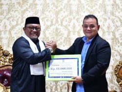 Pemkab Sinjai Kembali Serahkan Bantuan Bidang Keagamaan