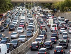 Cegah Mesin Overheat Saat Terjebak Macet