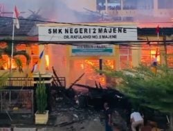 Gedung SMK Negeri 2 Majene Hangus Terbakar