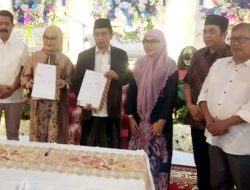 Ketua Dewan Guru Besar Bersama Rektor UIM Makassar Resmikan Baruga Siamaseang Al-Gazali