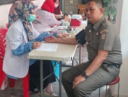 Peduli Sesama, Puluhan Personel Satpol PP Makassar Ikut Aksi Donor Darah 