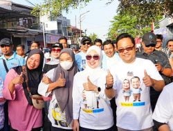 Bersama Puluhan Ribu Warga, Husniah-Darmawangsyah Ikuti Jalan Sehat Anti Mager