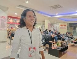 Tampil Beda dari Kandidat Lain di Pilkada Pangkep, Andi Khairul: Jadi Bupati Bukan Persoalan Rambut