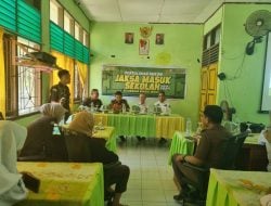 Jaksa Masuk Sekolah: Kejaksaan Negeri Takalar Berikan Penyuluhan Hukum di SMKN 3 Takalar