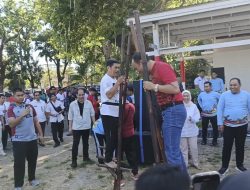 Buka Kompetisi Olahraga Antar OPD di HUT ke-355 Sulsel, Pj Gubernur Main Egrang Bambu Bareng Pegawai