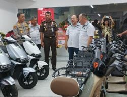 Optimis Pasarkan Kendaraan Listrik, Yadea Buka Showroom Pertama di Makassar 