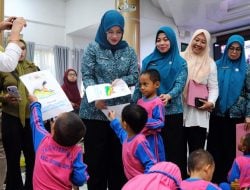 Meriahkan HUT Ke-355 Sulsel, Ratusan Anak di Gowa Ikut Gerakan Gemar Makan Telur dan Lomba Mewarnai