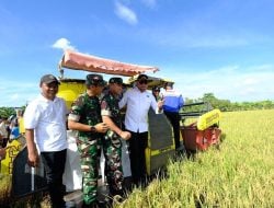 Kunker di Gowa, Mentan RI Serahkan Berbagai Bantuan Alat Pertanian 