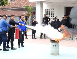 Rutan Pangkep Gelar Sosialisasi dan Simulasi Kebakaran