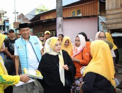 Nikmati Sarebba dan Cicipi Makanan Ringan Usai Blusukan, Erat-Bersalam Komitmen Kembangkan UMKM Lokal