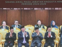 Presiden Terpilih Prabowo dan Sejumlah Menteri Hadir di Pelantikan Anggota DPR RI