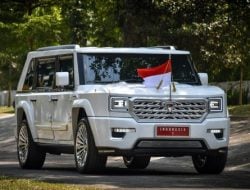 Prabowo Larang Menteri dan Wamen Kabinet Merah Putih Gunakan Mobil Impor